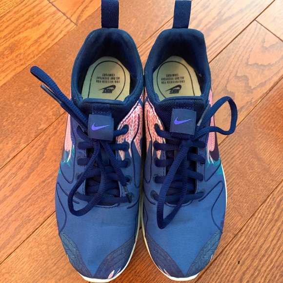 Nike Runners - Picture 2 of 4